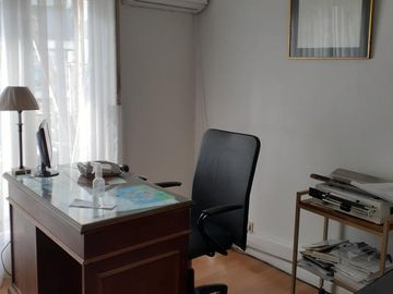 Venta departamento, tres dormitorios dos baños, luminoso - Barrio Norte