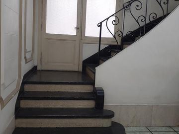 Venta departamento, tres dormitorios dos baños, luminoso - Barrio Norte