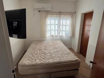 Venta Casa 4 Ambientes con Piscina en Country Aranjuez Escobar