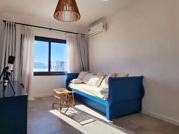 VENTA- Casa de 6 ambientes en Barrio Privado San Felipe, Canning