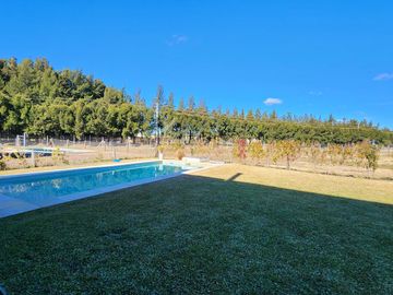 VENTA- Casa de 6 ambientes en Barrio Privado San Felipe, Canning