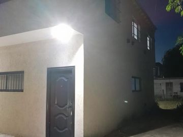Casa en  en alquiler de 3 dormitorios en La Plata
