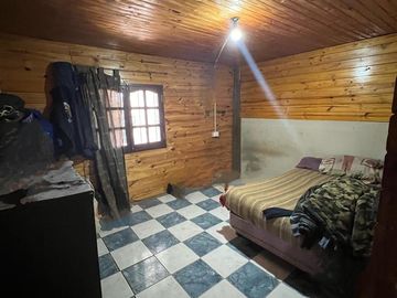 IMPECABLE CABAÑA EN VILLA PARQUE SIQUIMAN A 200 M DE RUTA 38 REF 2044