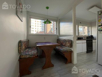 Piso de Categoría 4 Ambientes con cochera en Belgrano!