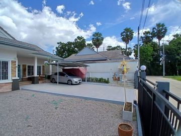 2 Bedroom House for sale at Baan Phetpirom