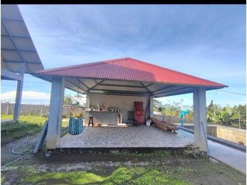 VENDO CABAÑA CASI TERMINADA EN COORDILLERA