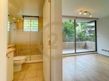 Departamento Providencia, excelente ubicación.