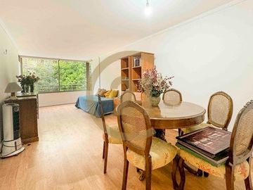 Departamento Providencia, excelente ubicación.