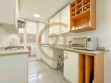 Departamento Providencia, excelente ubicación.