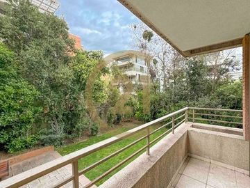 Departamento Providencia, excelente ubicación.