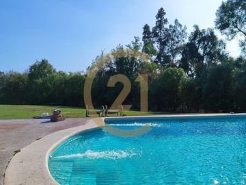 Espectacular Casa Colonial en Hacienda Chacabuco
