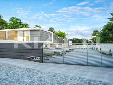 Casa en venta Tumbaco con jardín dentro de Conjunto Privado