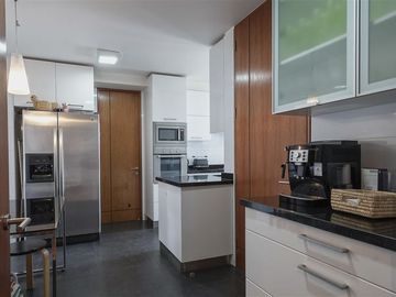Departamento en Venta en Carlos Peña Otaegui / San Carlos de Apoquindo