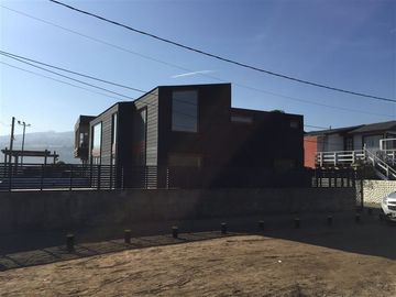 Casa en Venta en Primera Linea Maitencillo