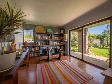 Casa en Venta en Interior Club de Golf Huinganal, Limache