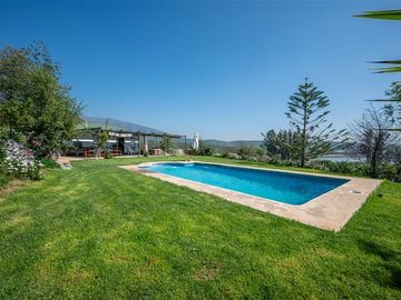 Casa en Venta en Interior Club de Golf Huinganal, Limache