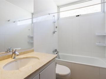 Departamento en Venta en Carlos Peña Otaegui 12000