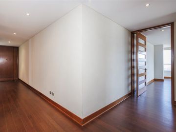 Departamento en Venta en Carlos Peña Otaegui 12000