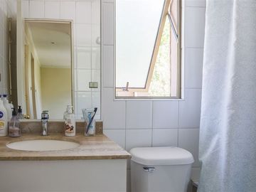 Casa en Venta en San Carlos de Apoquindo / San Ramon