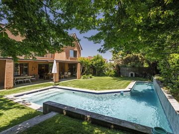Casa en Venta en San Carlos de Apoquindo / San Ramon