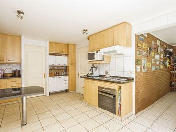 Casa en Venta en San Carlos de Apoquindo / San Ramon