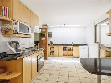 Casa en Venta en San Carlos de Apoquindo / San Ramon