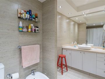Departamento en Venta en Pedro Canisio con las Hualtatas