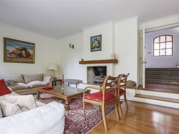 Casa en Venta en Los Dominicos - Camino Mirasol / El Alba