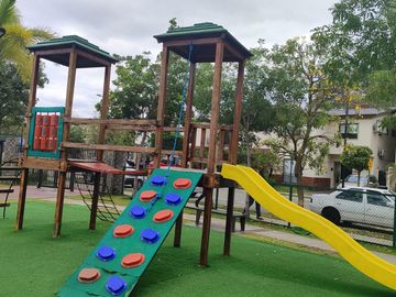 Venta Casa 2 Plantas, 3 Dormitorios. Urbanización Costa Brisa, Km 19.5 vía a la Costa (mfv-aqt)