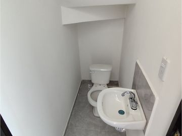 Se vende casa nueva, fracc. Los Minerales en Pachuquilla, Hgo.