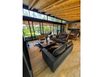 Casa en Venta en Avándaro Valle de Bravo