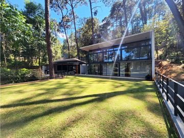 Casa en Venta en Avándaro Valle de Bravo