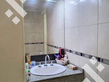 Venta/Permuta amplio duplex en Mendoza capital por depto en Neuquen