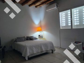 Venta/Permuta amplio duplex en Mendoza capital por depto en Neuquen