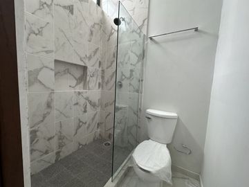 Casa nueva en venta en privada Altozano, carretera Mérida -Progreso.