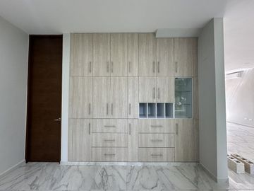 Casa nueva en venta en privada Altozano, carretera Mérida -Progreso.