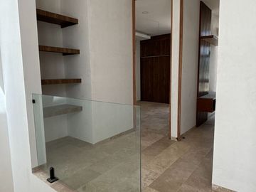 Casa en venta con paneles solares y amenidades en Cholul