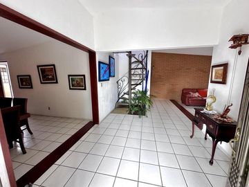 Venta Casas 1 Piso (1,000m2) | Villas del Meson | Qro76 | $8.8mdp