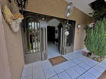 Venta Casas 1 Piso (1,000m2) | Villas del Meson | Qro76 | $8.8mdp