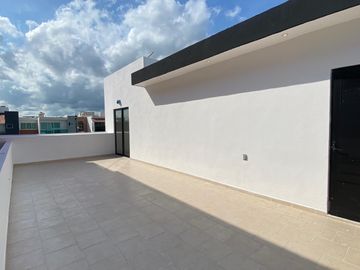 LOMAS RESIDENCIAL, Casa en VENTA con recamaras en planta baja y alberca