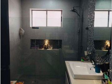 SE VENDE CASA DE LUJO EN VILLA CAMPESTRE