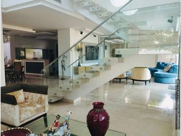 SE VENDE CASA DE LUJO EN VILLA CAMPESTRE