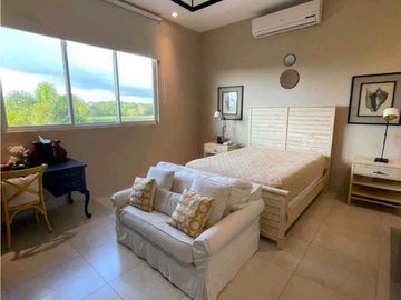 Se vende apartamento de playa en Buenaventura - Rio Hato.