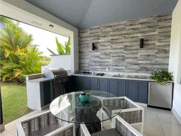 Se vende apartamento de playa en Buenaventura - Rio Hato.