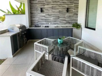 Se vende apartamento de playa en Buenaventura - Rio Hato.