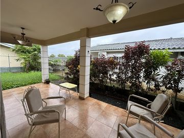 Se Vende Casa en Mirador del Bosque, Las Tablas
