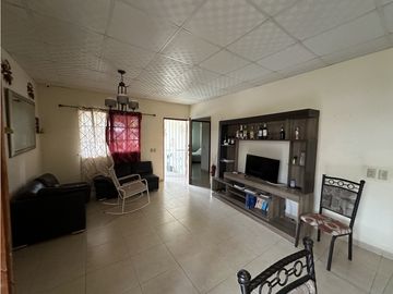 Se Vende Casa en Mirador del Bosque, Las Tablas
