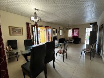 Se Vende Casa en Mirador del Bosque, Las Tablas