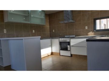 CASA · VENTA BARRIO PRIVADO· OLIVOS DE PALMA · 3  DORMITORIOS