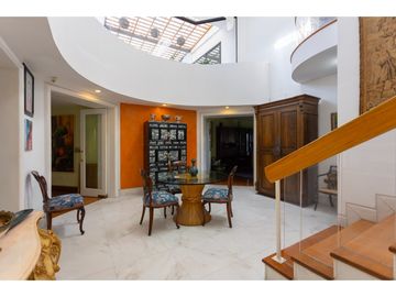 González Suárez, Penthouse en Venta, 664.61m2, 4 Habitaciones